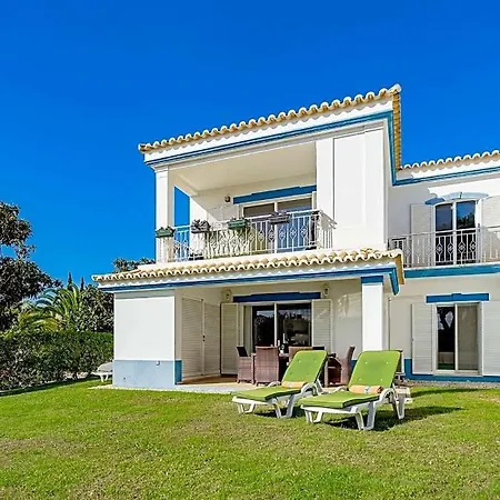 Sleeps 4 With Pool Air Con And Wifi *