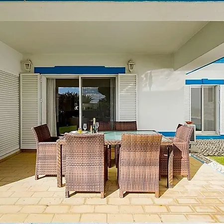 Sleeps 4 With Pool Air Con And Wifi Апартаменты Кинта-до-Лаго